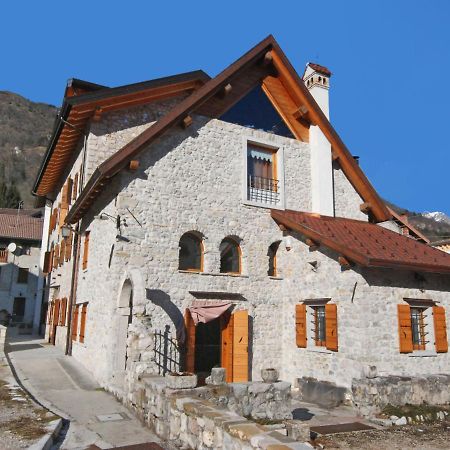 Apartment Albergo Diffuso - Cjasa Ustin-4 By Interhome Барчіс Екстер'єр фото