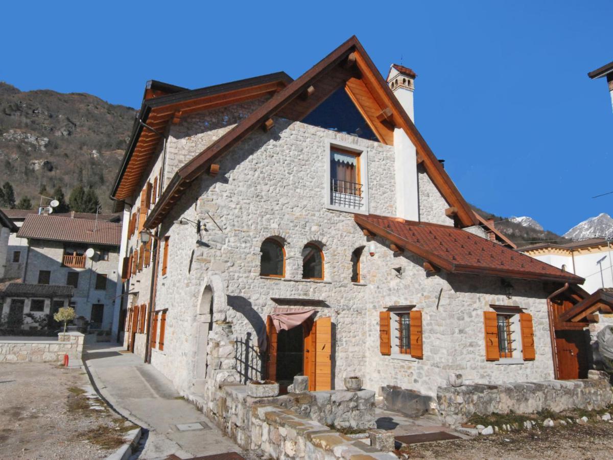 Apartment Albergo Diffuso - Cjasa Ustin-4 By Interhome Барчіс Екстер'єр фото
