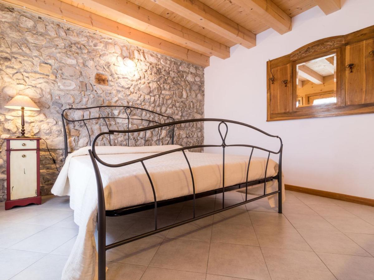 Apartment Albergo Diffuso - Cjasa Ustin-4 By Interhome Барчіс Екстер'єр фото